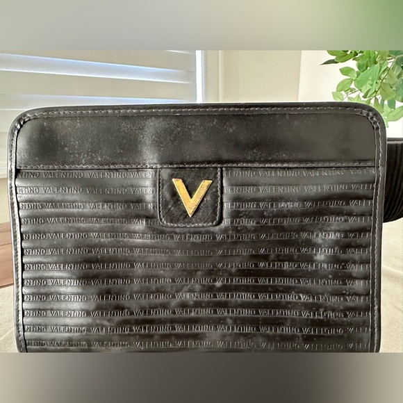 Black Vintage Mario Valentino clutch - Picture 4 of 4